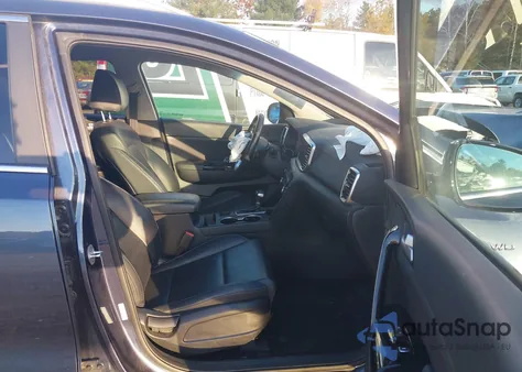 2020 Kia Sportage Ex z USA, uszkodzony, nr VIN KNDPNCAC3L7781943